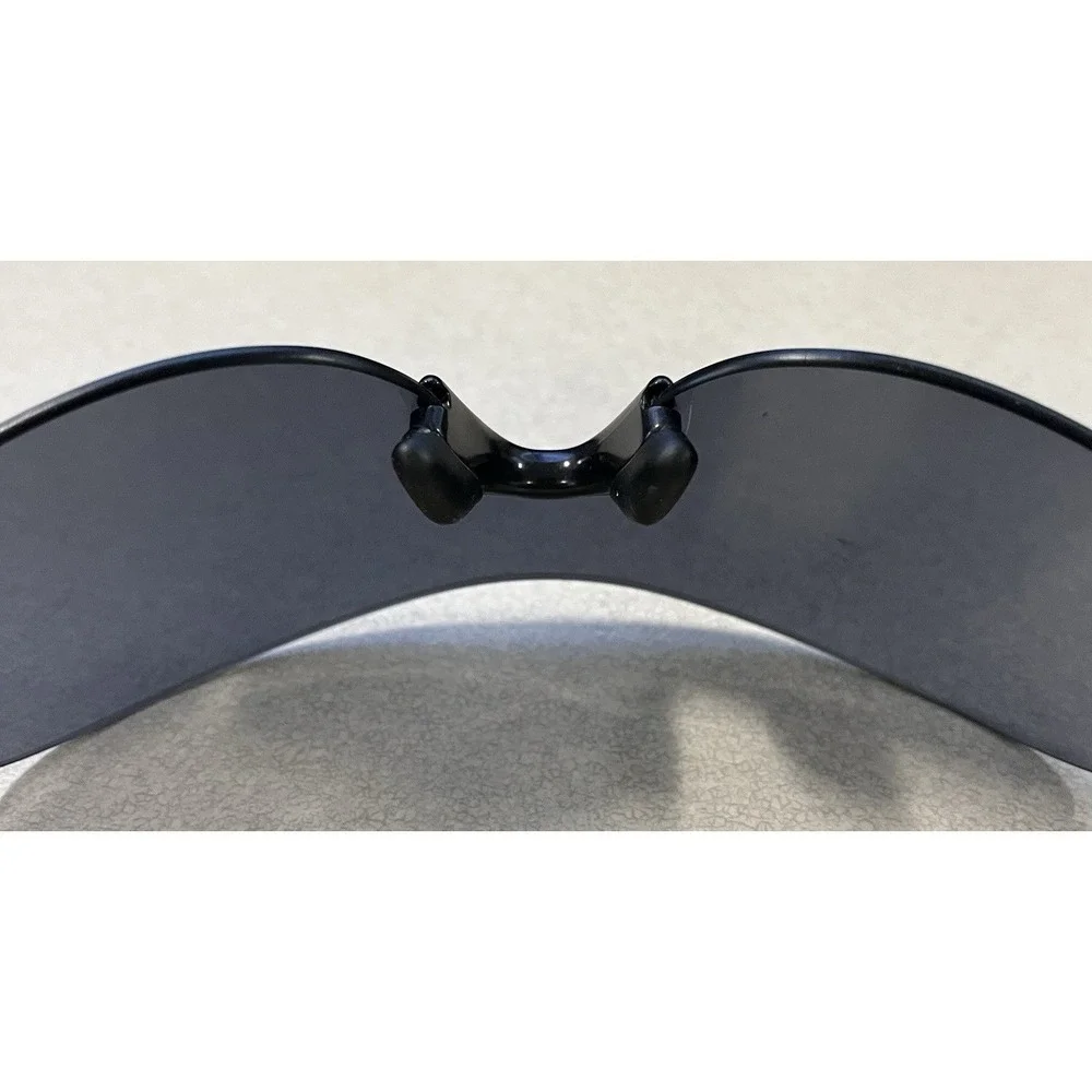 Oakley Miss Conduct Sunglasses OO9123 05  137 mm Y2K Wrap Retro Unisex Sporty